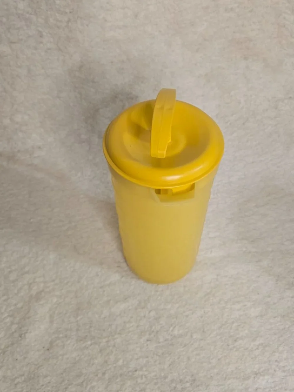 Vintage 2 Qt Federal Housewares Measuring Mixer Pitcher Yellow 1970s